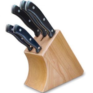 A typical knife set comes with a wooden block. Usually, it includes a chef's knife, a carving knife, a steel, and a paring knife.